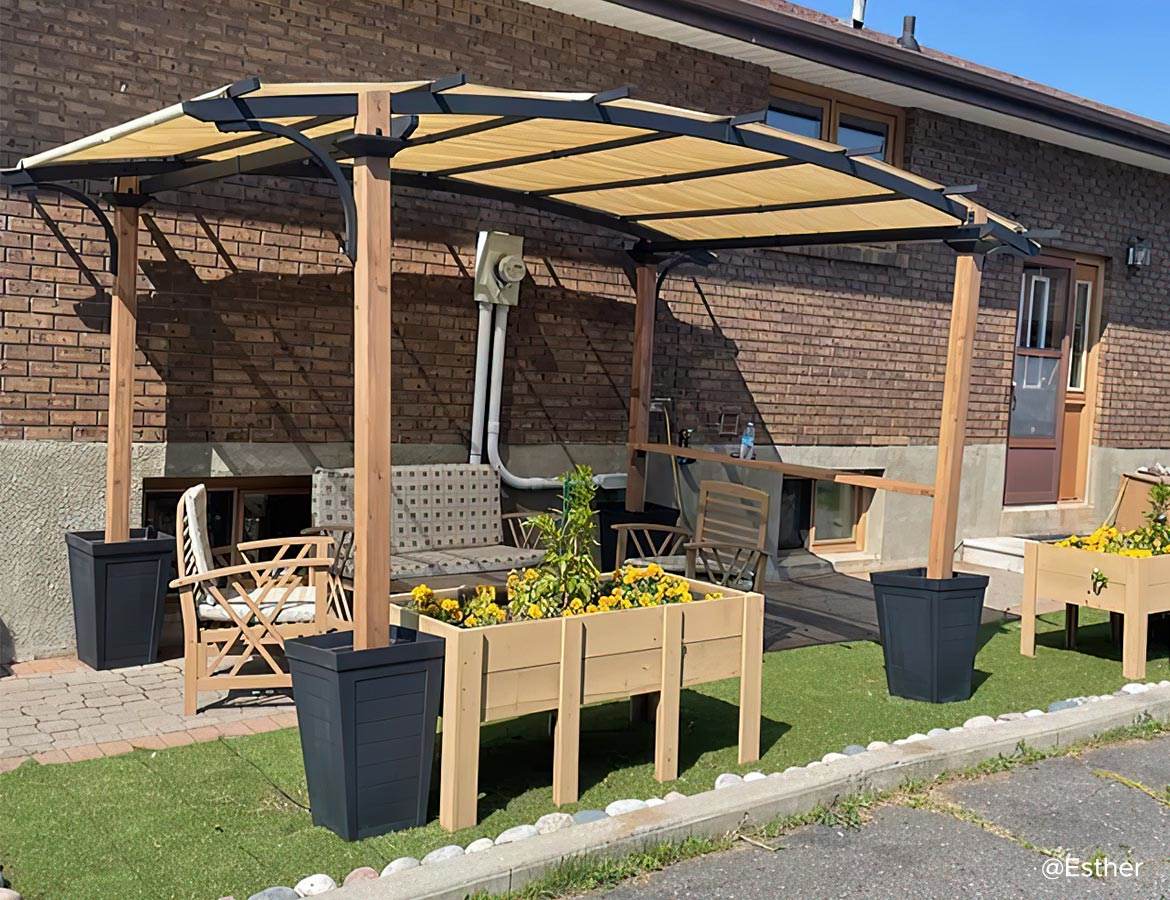 open-pergolas-vs-pergolas-with-canopies-banner